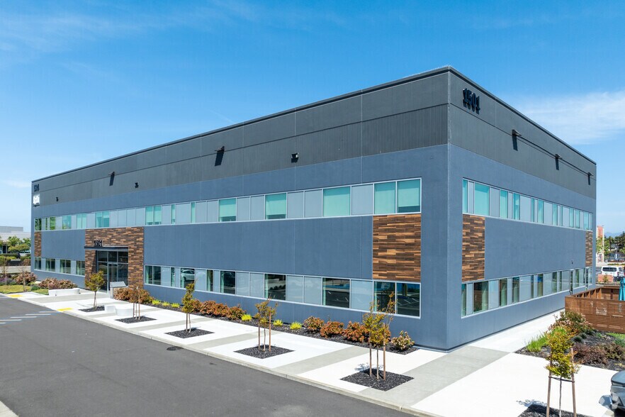 More Photos Of 1501 Harbor Bay Pky, Alameda Research And Development For Lease