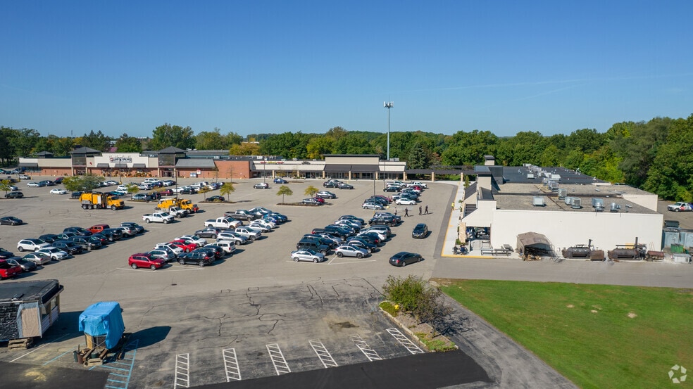 More Photos Of 6425-6479 28th St SE, Grand Rapids Storefront For Sale