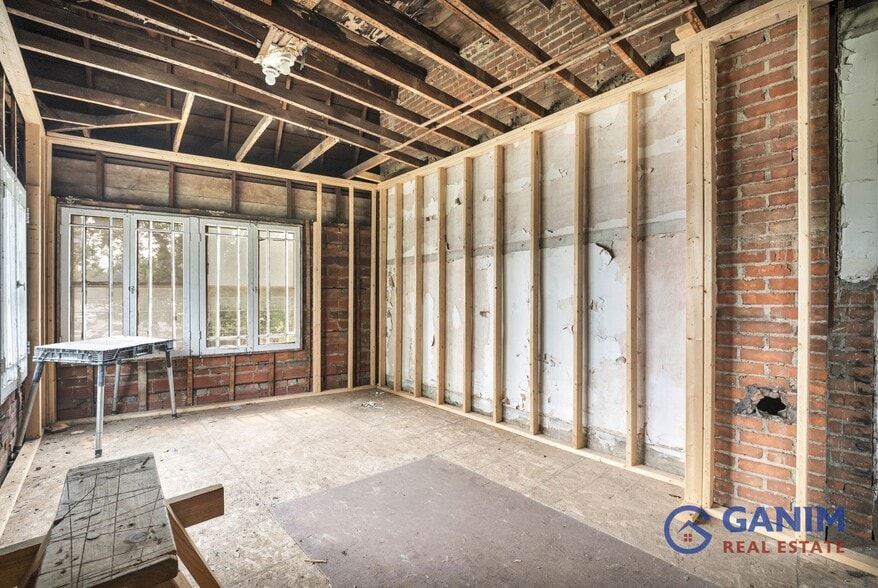 More Photos Of 13515 Saint Clair Ave, Cleveland Apartments For Sale