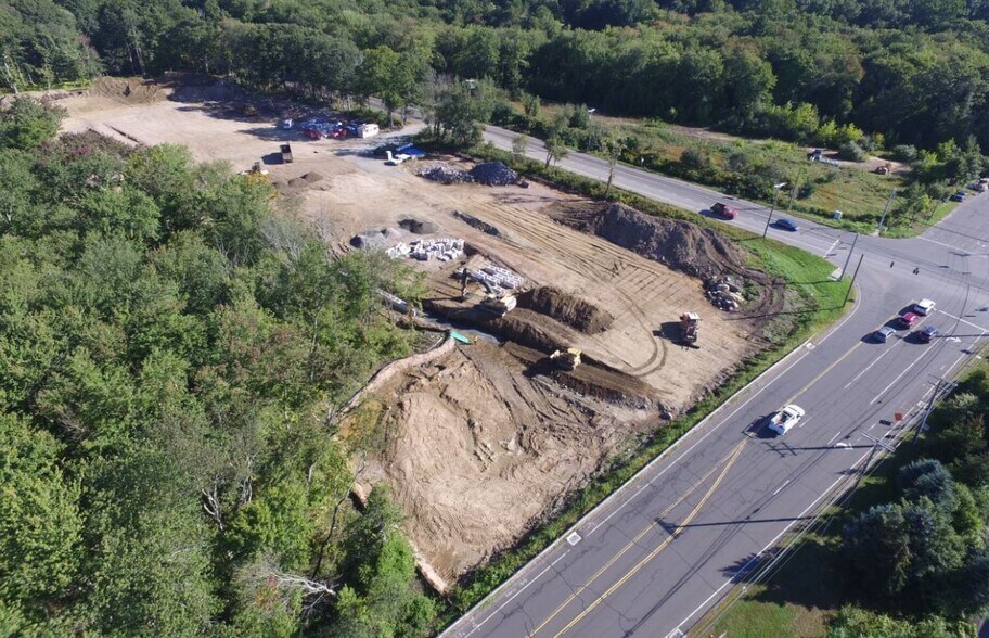 More Photos Of 1685 Straits Tpke, Middlebury General Retail For Lease