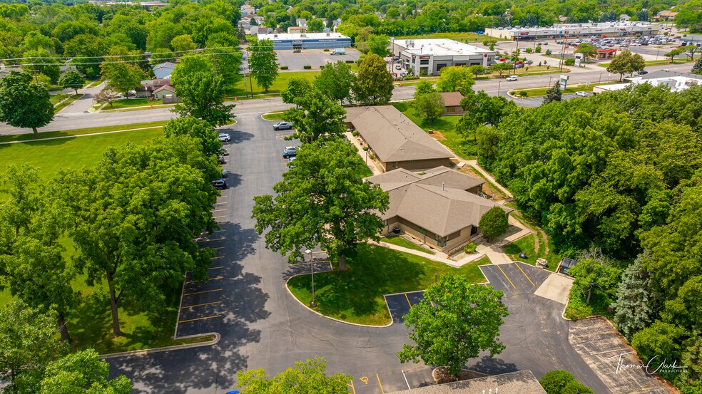 More Photos Of 402 W Boughton Rd, Bolingbrook Medical For Sale