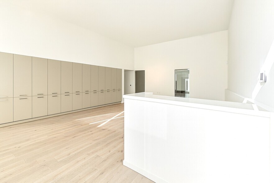 More Photos Of 241 10th St, San Francisco Apartments For Lease