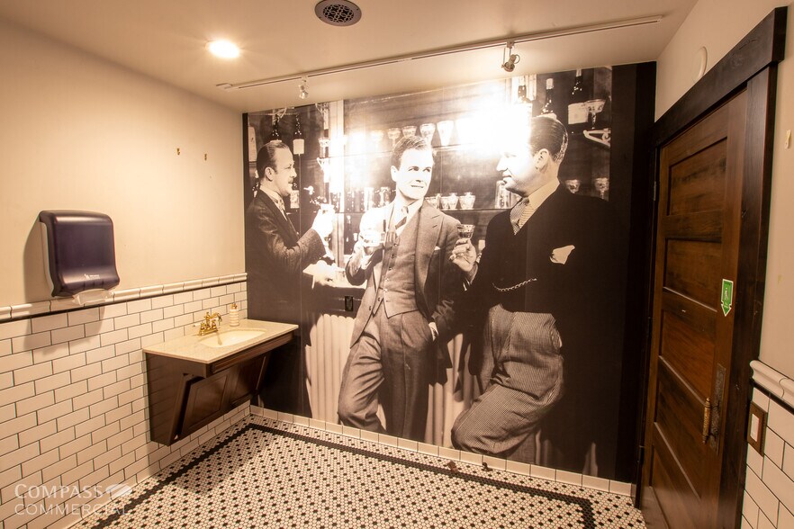 More Photos Of 1024 NW Bond St, Bend Storefront For Lease