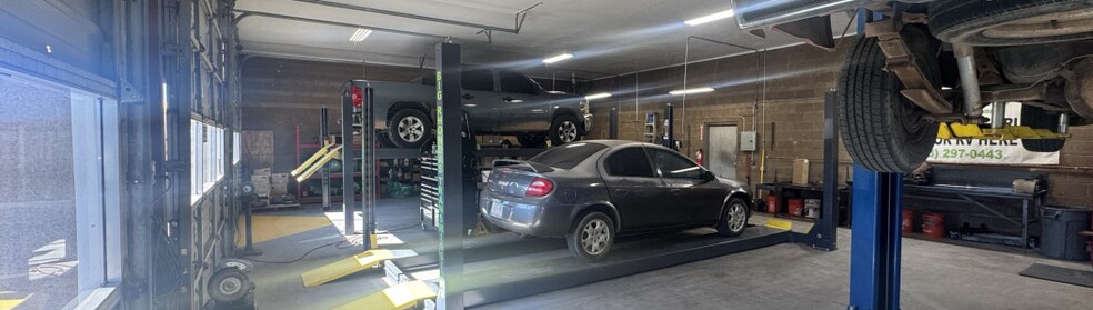 More Photos Of 2421 Navajo Blvd, Holbrook Auto Repair For Sale
