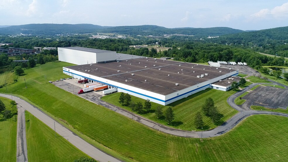 More Photos Of 1 Grosset Dr, Kirkwood Township Warehouse For Lease