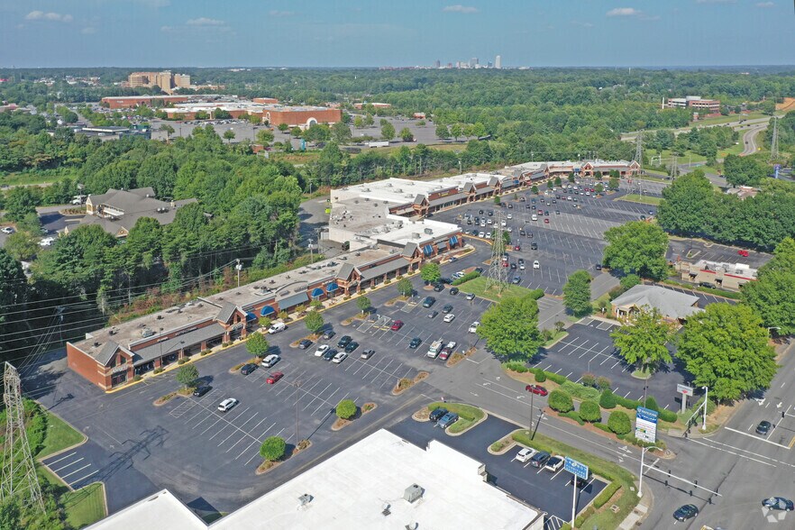 More Photos Of 500-692 Hanes Mall Blvd, Winston-Salem Unknown For Lease