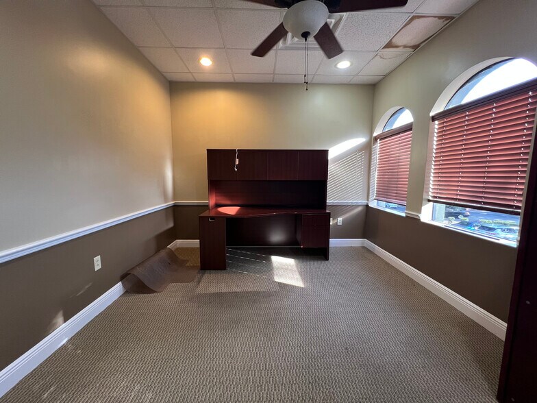More Photos Of 1355 S International Pky, Lake Mary Office For Lease