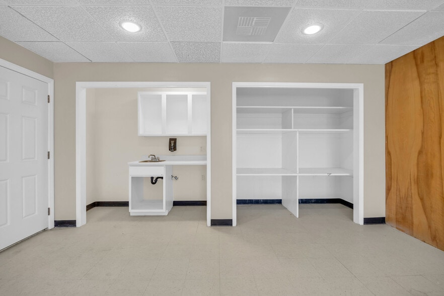 More Photos Of 3581 Drako Way, Carson City Manufacturing For Sale