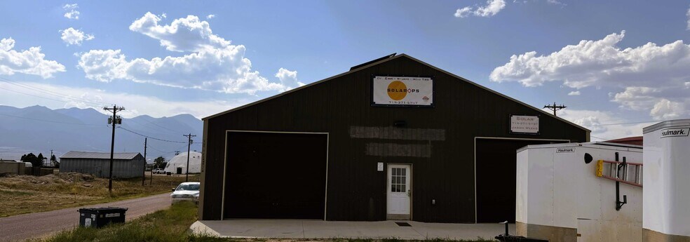 More Photos Of 100 S Franklin St, Silver Cliff Auto Repair For Sale
