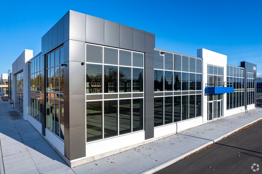 More Photos Of 3185 Harvester Rd, Burlington Unknown For Lease