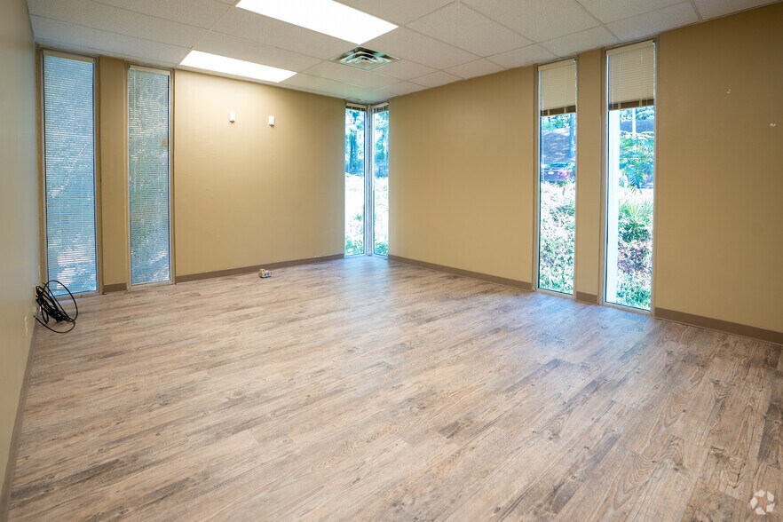 Photo of 2nd Floor Ste 206-2