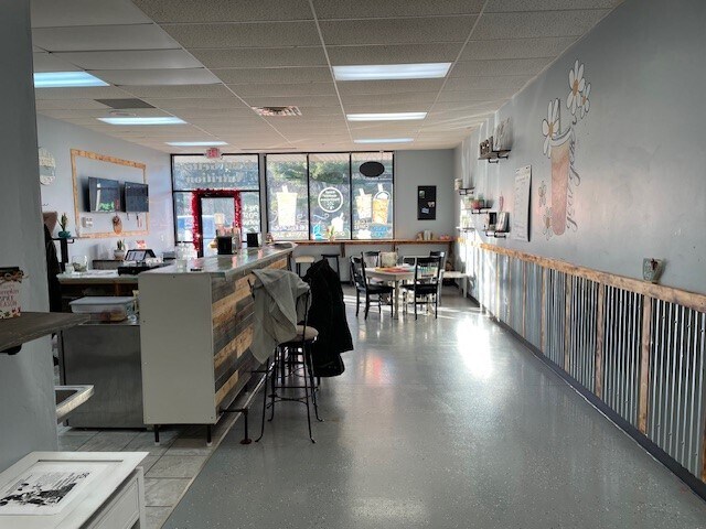 More Photos Of 11632-11660 Winnetka Ave N, Champlin General Retail For Sale