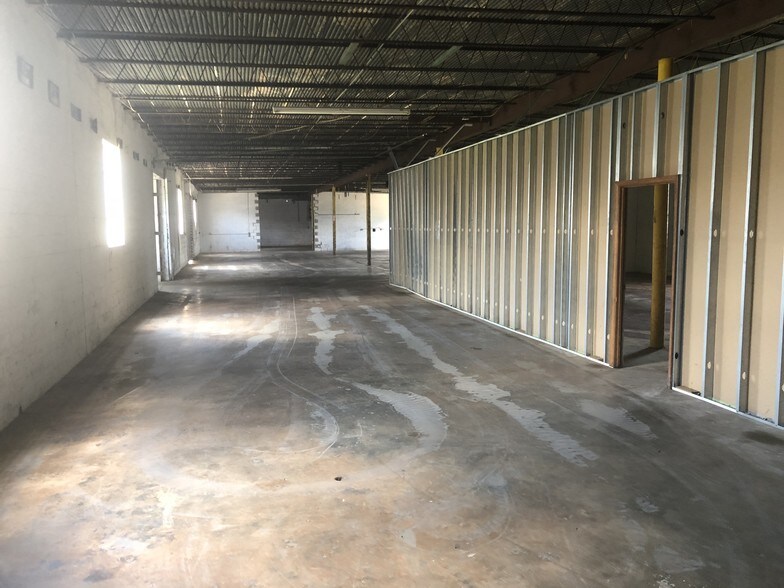 More Photos Of 1139 E 3rd St, Jackson Warehouse For Lease