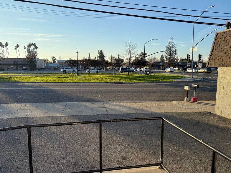 More Photos Of 1215 Railroad Ave, Clovis Warehouse For Lease