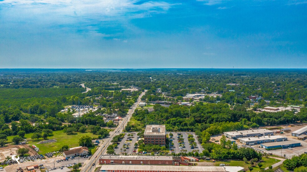 More Photos Of 761 Wheaton St, Savannah Office For Sale