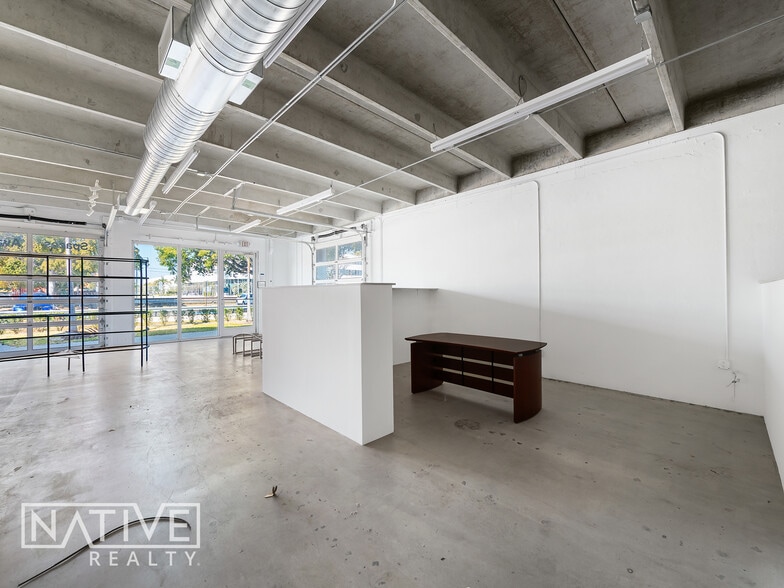 More Photos Of 410-470 NE 1st Ave, Hallandale Restaurant For Lease
