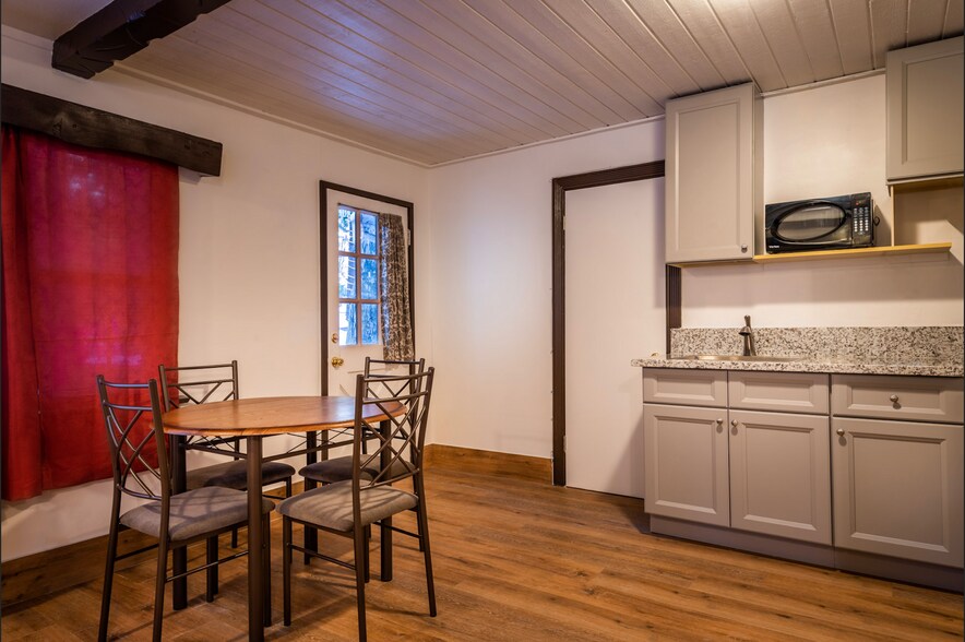 More Photos Of 27992 Rainbow Dr, Lake Arrowhead Hospitality For Sale