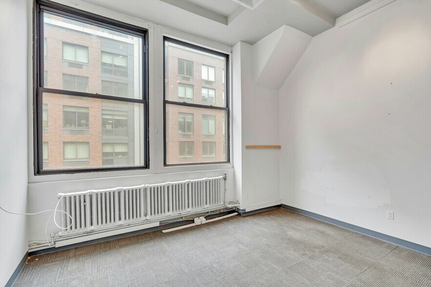 More Photos Of 535-547 W 45th St, New York Loft Creative Space For Lease