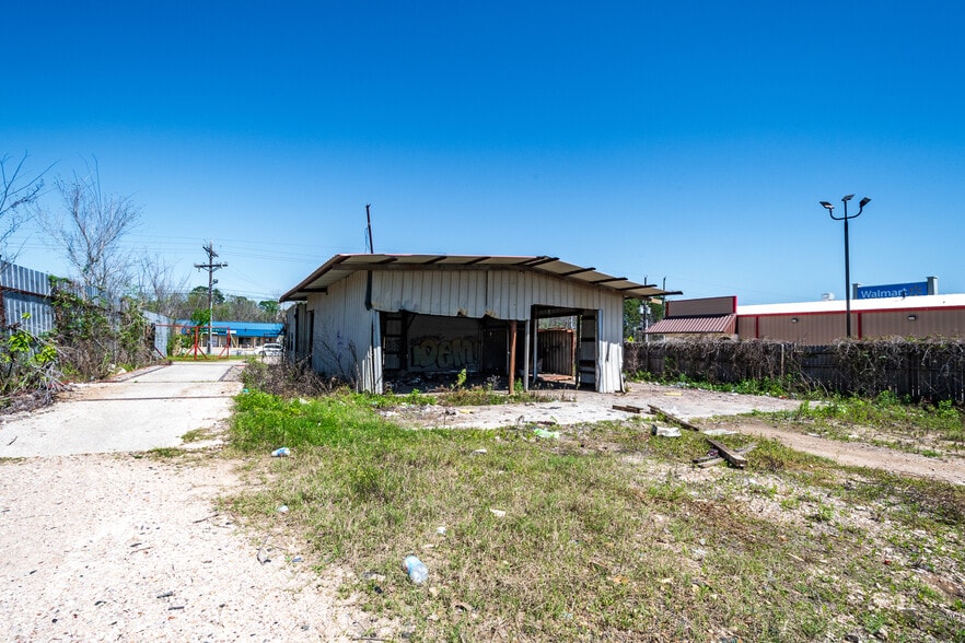 More Photos Of 20110 FM 1485 Rd, New Caney General Retail For Sale