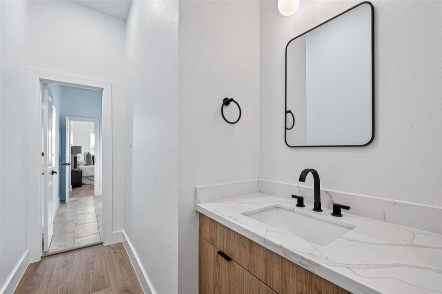 More Photos Of 7840 Nashville Unit A/B Street, Houston Apartments For Sale