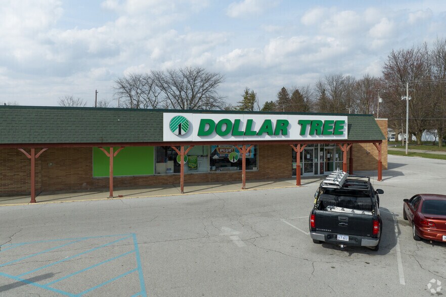 More Photos Of 149-151 E Airport Hwy, Swanton Storefront Retail Office For Lease