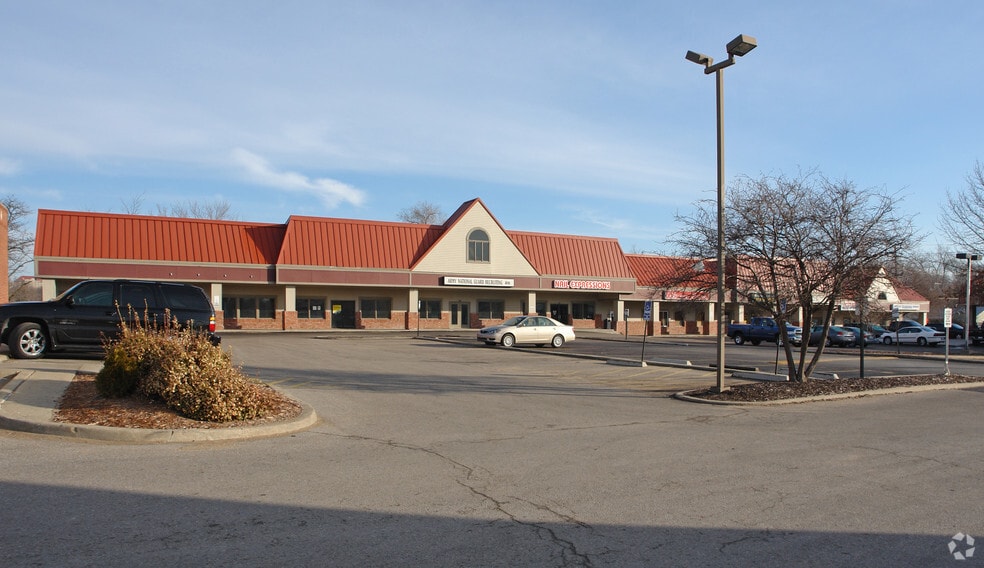 More Photos Of 2223-2323 Louisiana St, Lawrence Unknown For Lease