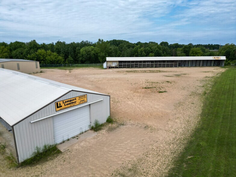 More Photos Of 804 N Union St, Mauston Freestanding For Lease