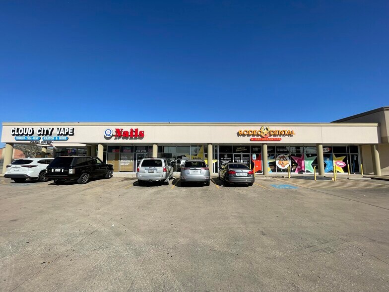 More Photos Of 7844 W Tidwell Rd, Houston Storefront For Sale