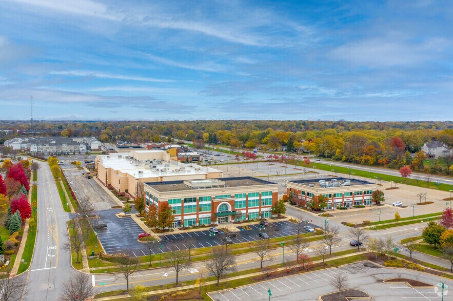 More Photos Of 3540 Seven Bridges Dr, Woodridge Medical For Lease