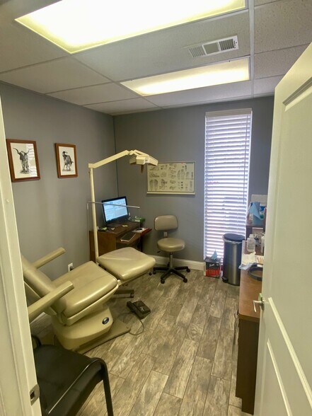 More Photos Of 910 W Northside Dr, Fort Worth Medical For Lease