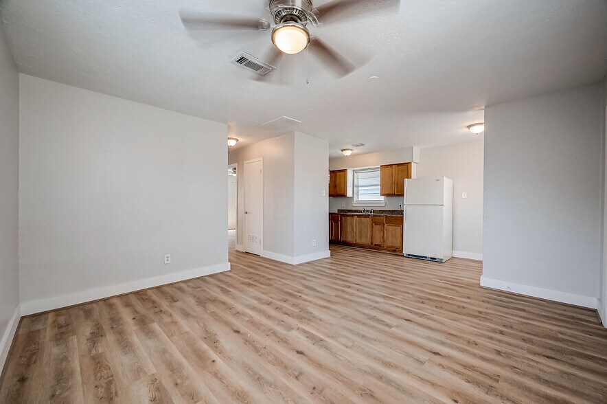 More Photos Of 8814 Manus St, Houston Apartments For Sale