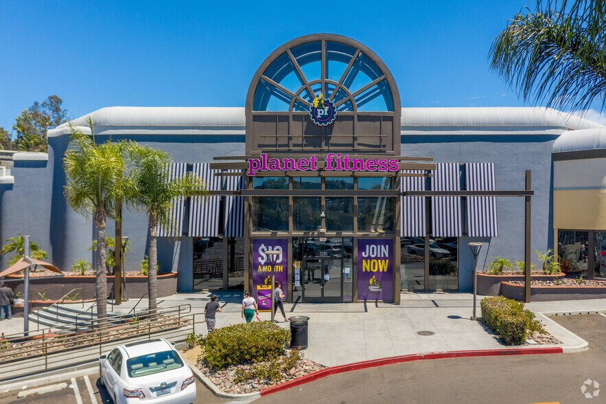 More Photos Of 1200-1290 Auto Park Way, Escondido Unknown For Lease