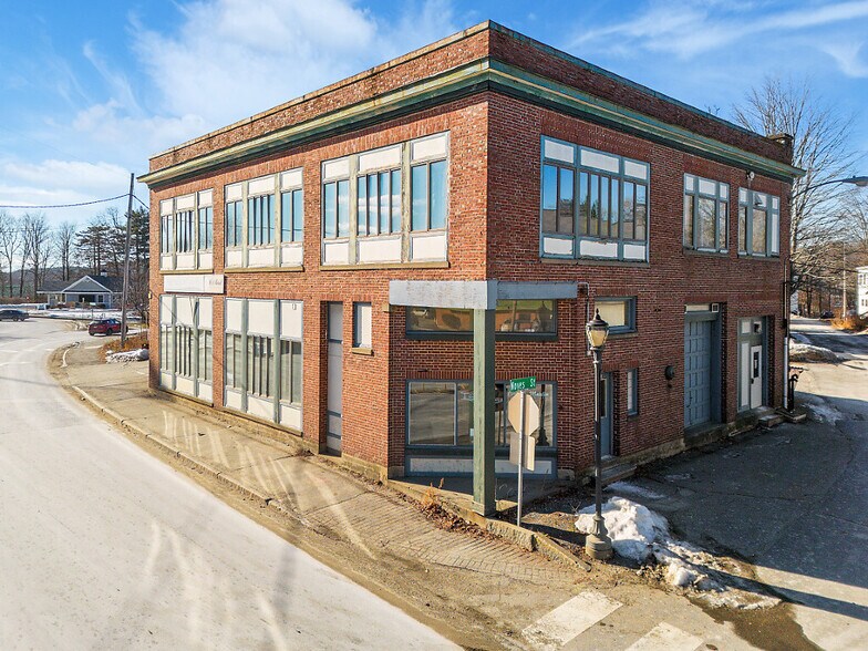 More Photos Of 2 Bangor St, Augusta Office For Sale