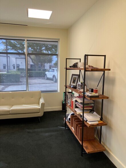 More Photos Of 4300 Marsh Ridge Rd, Carrollton Showroom For Lease