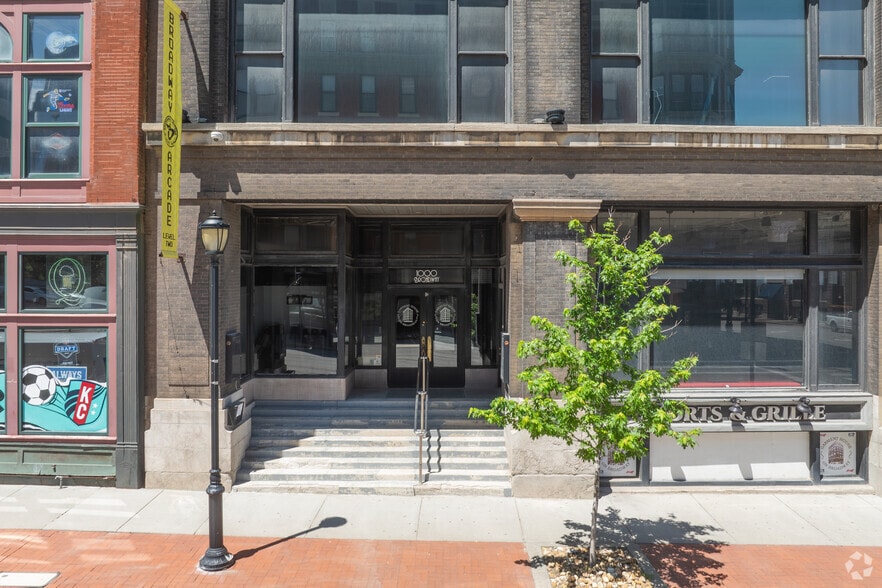 More Photos Of 1000 Broadway Blvd, Kansas City Loft Creative Space For Lease