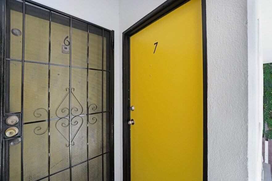 More Photos Of 6626 Darby Ave, Reseda Apartments For Sale