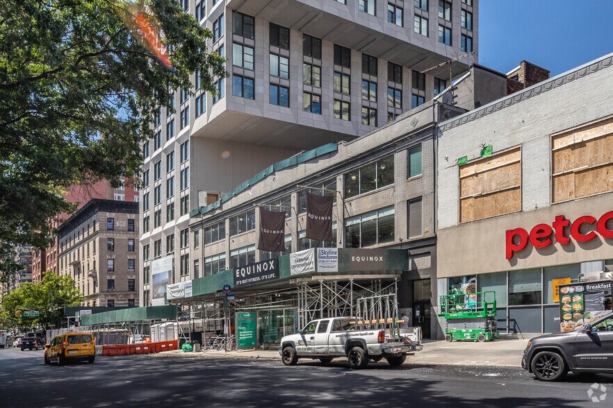 More Photos Of 2461 Broadway, New York Apartments For Lease