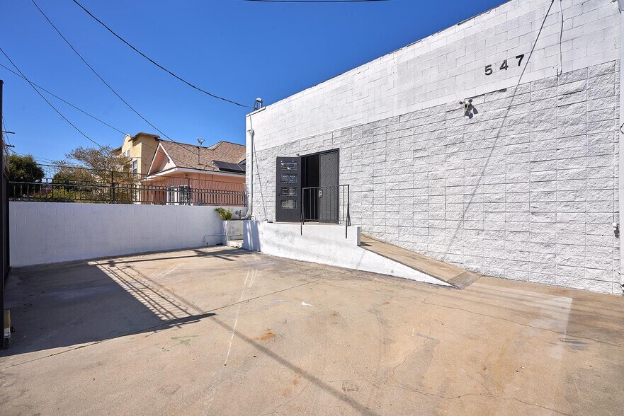 More Photos Of 3001 S San Pedro St, Los Angeles Warehouse For Sale