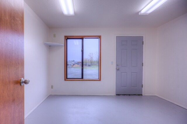 More Photos Of 220 S 9th St, Philomath Truck Terminal For Sale