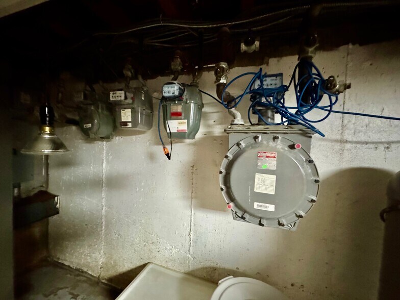 More Photos Of 200 Rockaway Ave, Valley Stream General Retail For Sale