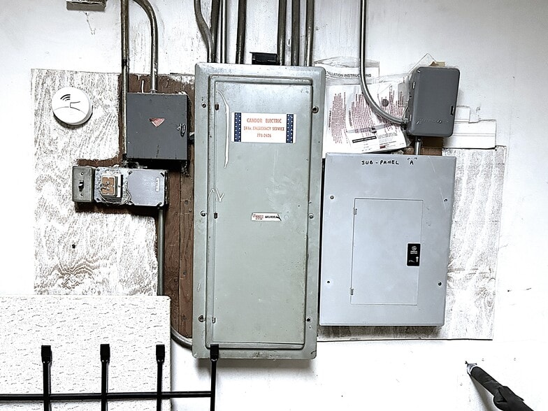 More Photos Of 3620 W Division St, Chicago Storefront For Sale