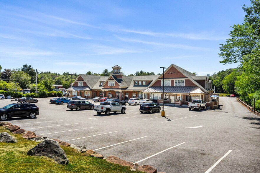 More Photos Of 300 Newburyport Tpke, Rowley Freestanding For Lease