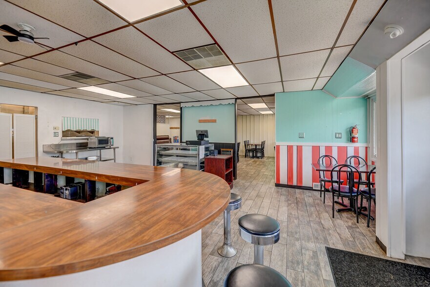 More Photos Of 430 W 3rd St, Nescopeck Restaurant For Sale