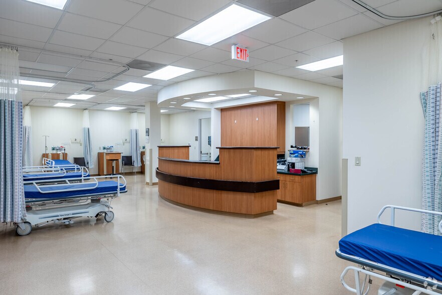 More Photos Of 1779 N University Dr, Pembroke Pines Office For Sale