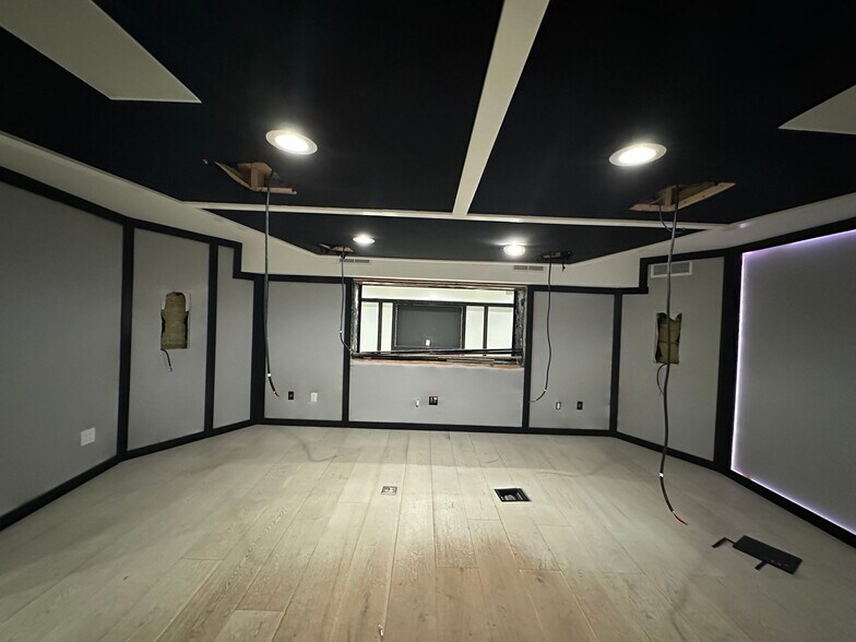 More Photos Of 4151 NW 2nd Ave, Miami Loft Creative Space For Lease