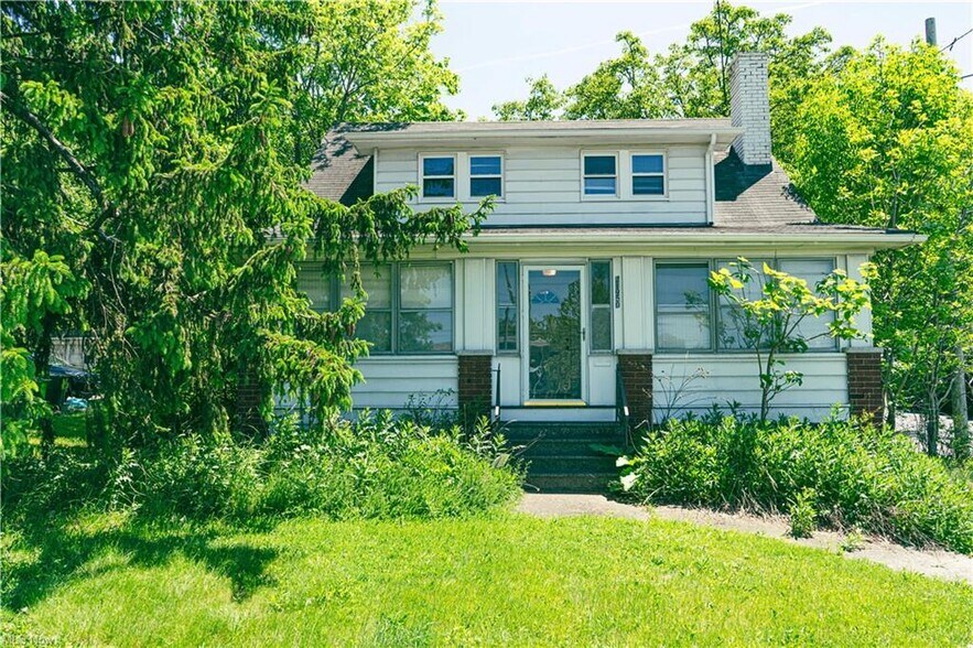 Primary Photo Of 21950 Euclid Ave, Euclid Office For Sale