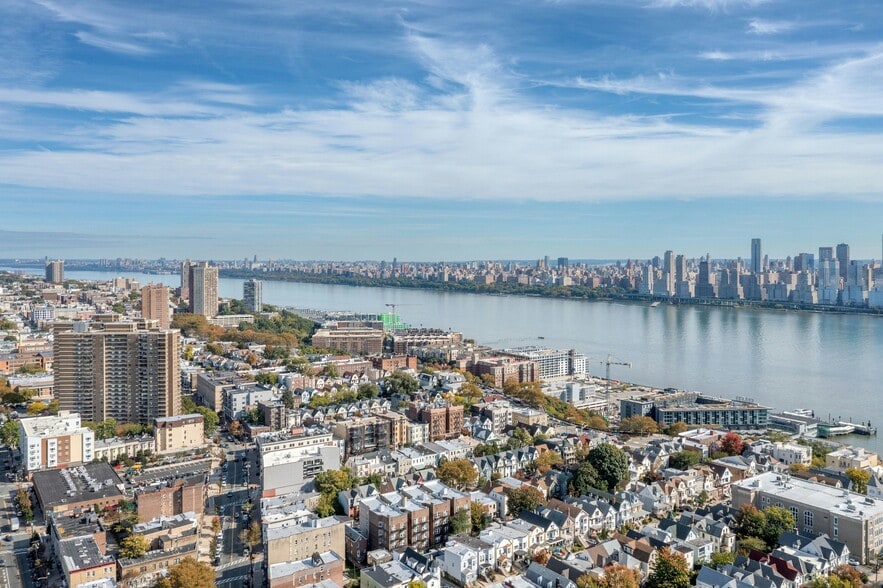 More Photos Of 4415 Park Ave, Union City Storefront Retail Residential For Lease