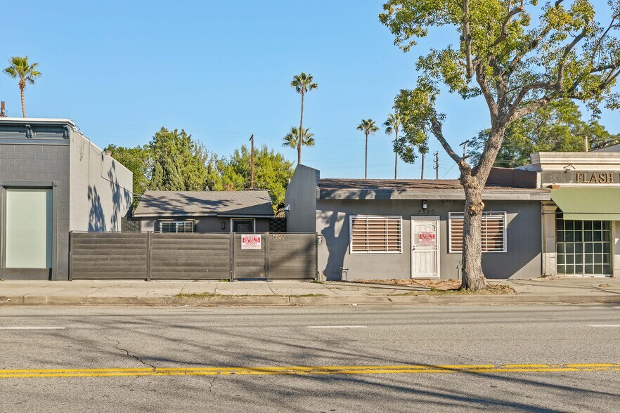 More Photos Of 5520-5522 Cahuenga Blvd, North Hollywood Freestanding For Sale