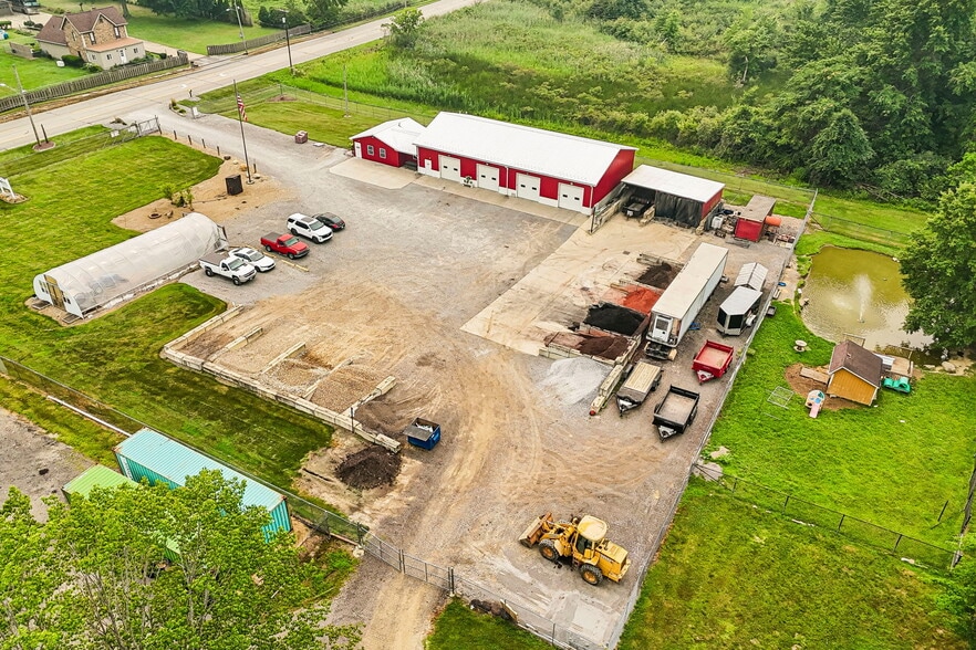 More Photos Of 3220 McCartney Rd, Youngstown General Retail For Sale