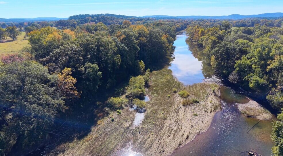 More Photos Of 122 Ouachita River Haven Rd, Pencil Bluff Hotel For Sale